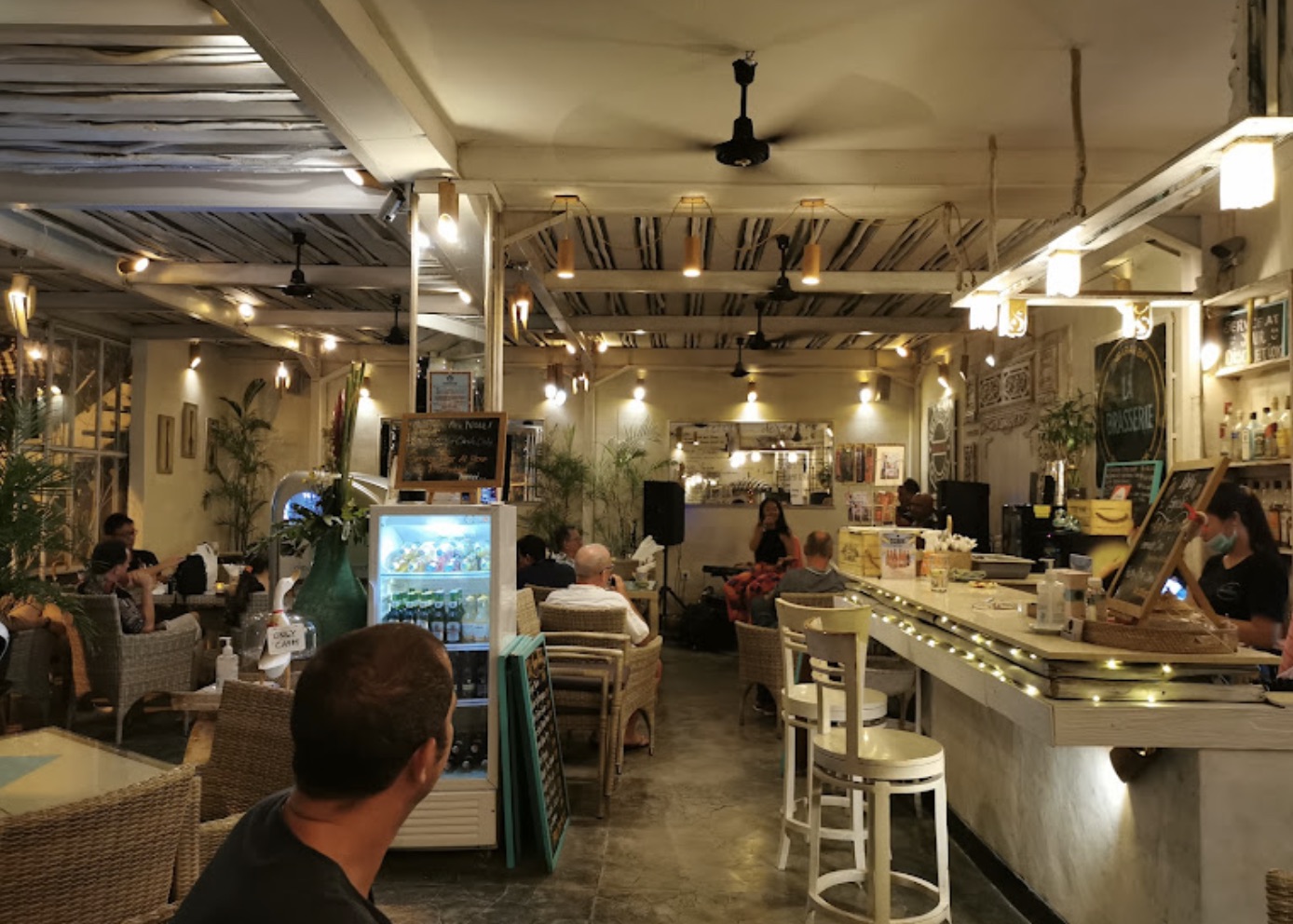 Thriving Established Restaurant in Jimbaran for Sale – F&B Opportunity in Bali — Property ID JU915